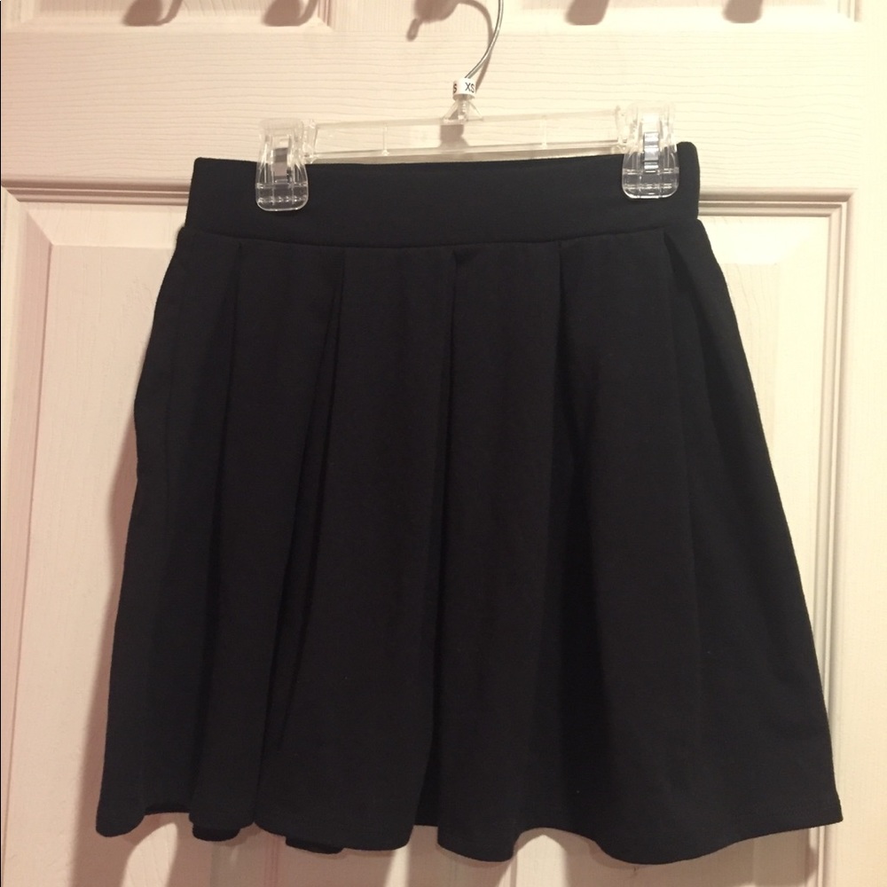 Black skirt